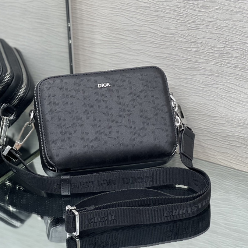 Dior Pouch with Strap - DopestKickz
