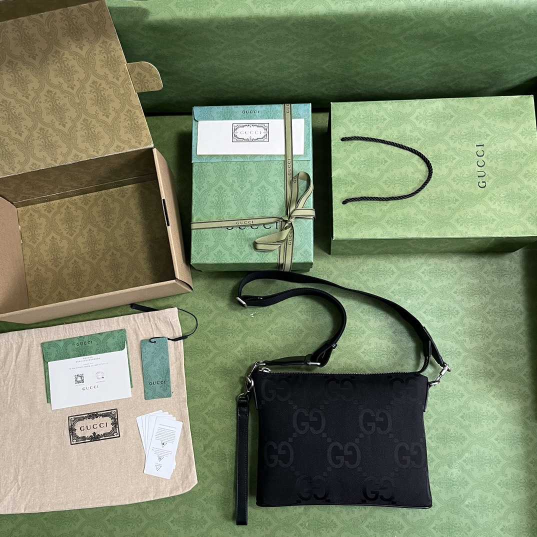 Gucci Jumbo GG Medium Messenger Bag - DopestKickz