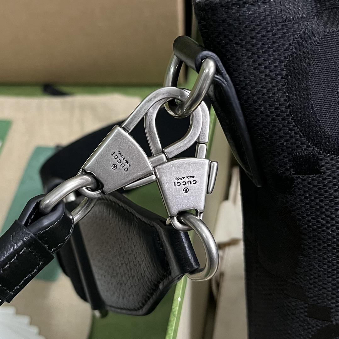 Gucci Jumbo GG Medium Messenger Bag - DopestKickz