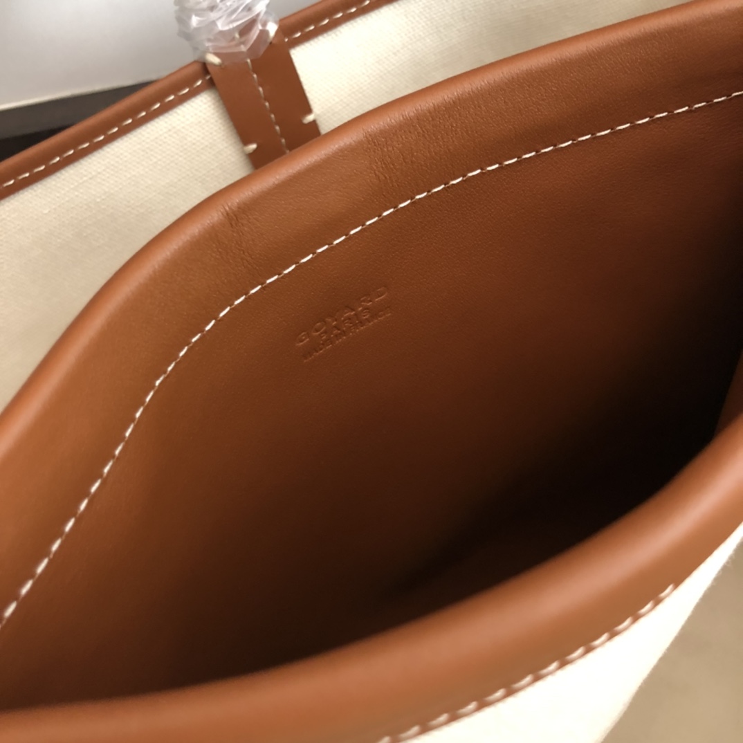 Goyard Isabelle Bag - DopestKickz