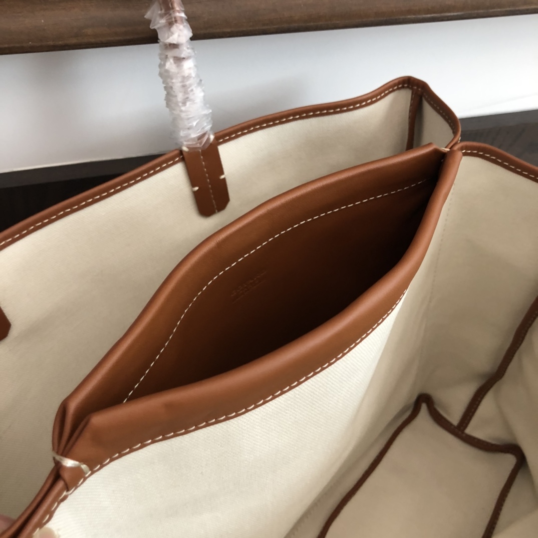 Goyard Isabelle Bag - DopestKickz