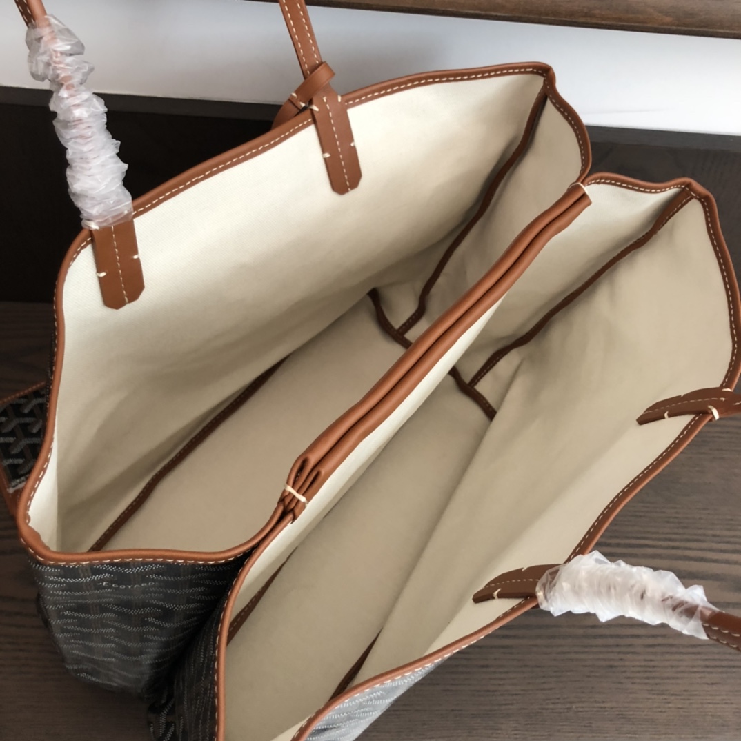 Goyard Isabelle Bag - DopestKickz