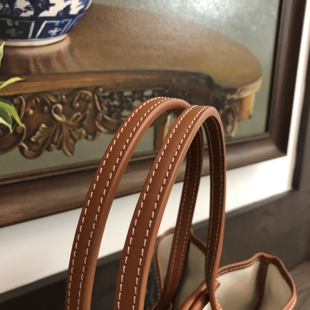 Goyard Isabelle Bag - DopestKickz