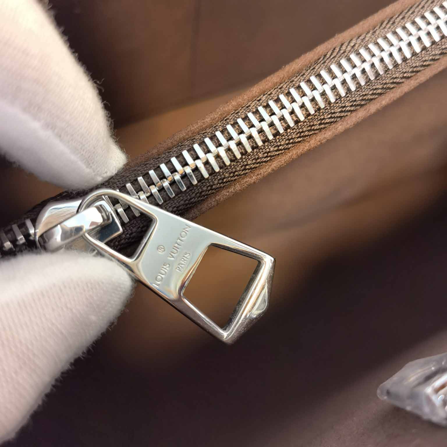 Louis Vuitton Marelle Tote MM    M59953 - DopestKickz