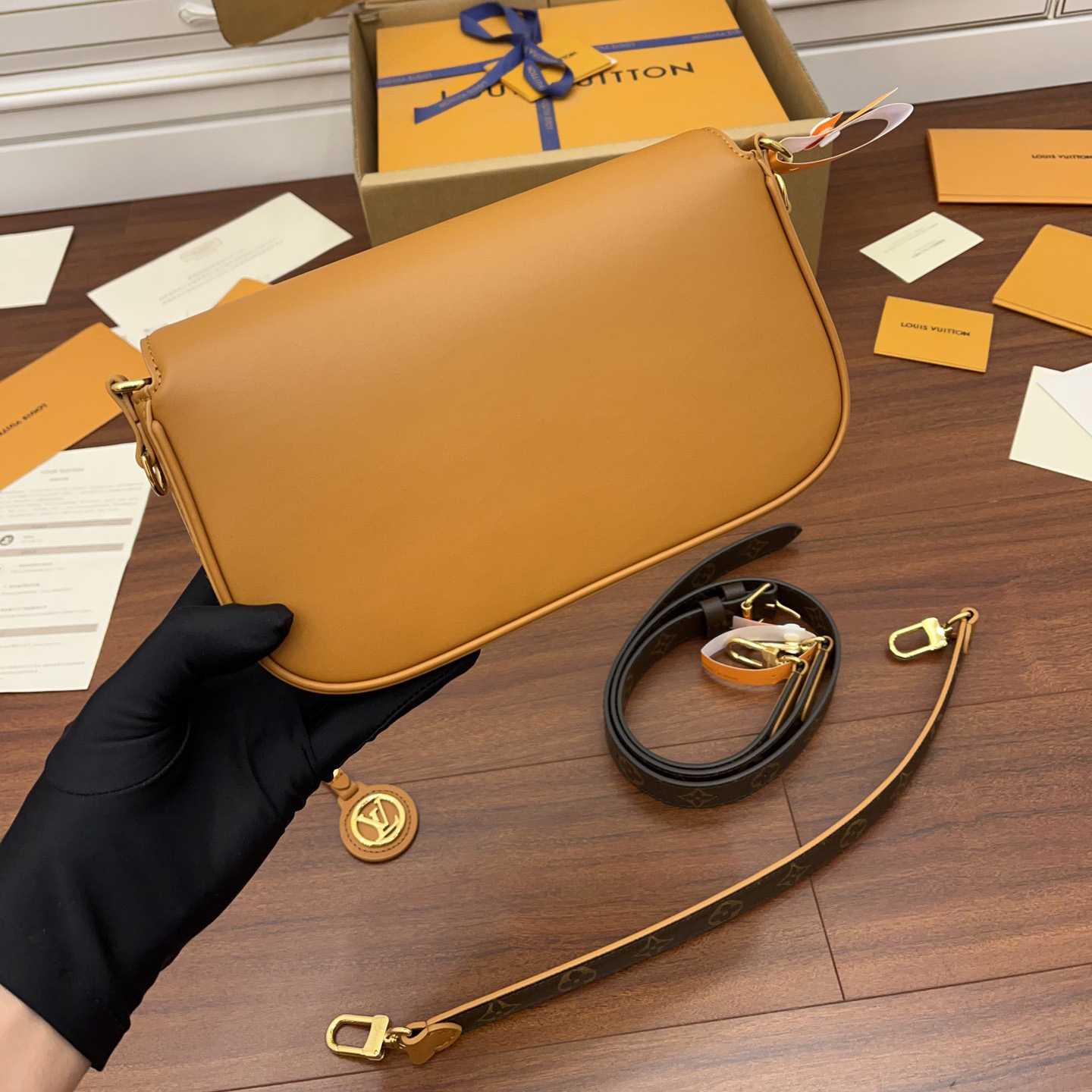 Louis Vuitton Swing   M20396 - DopestKickz