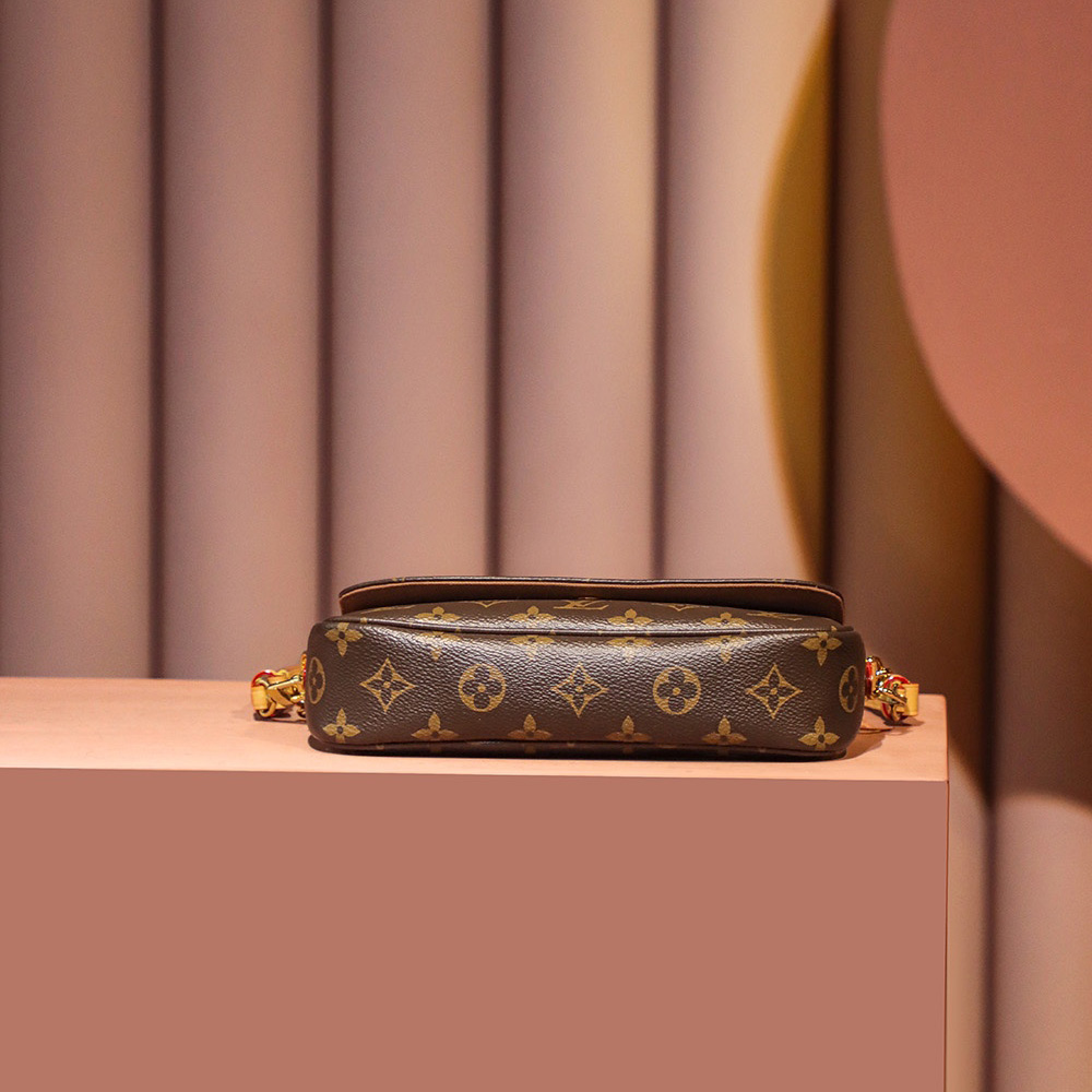 Louis Vuitton Wallet on Chain Ivy(23.5*12*4.3cm)     M81911 - DopestKickz