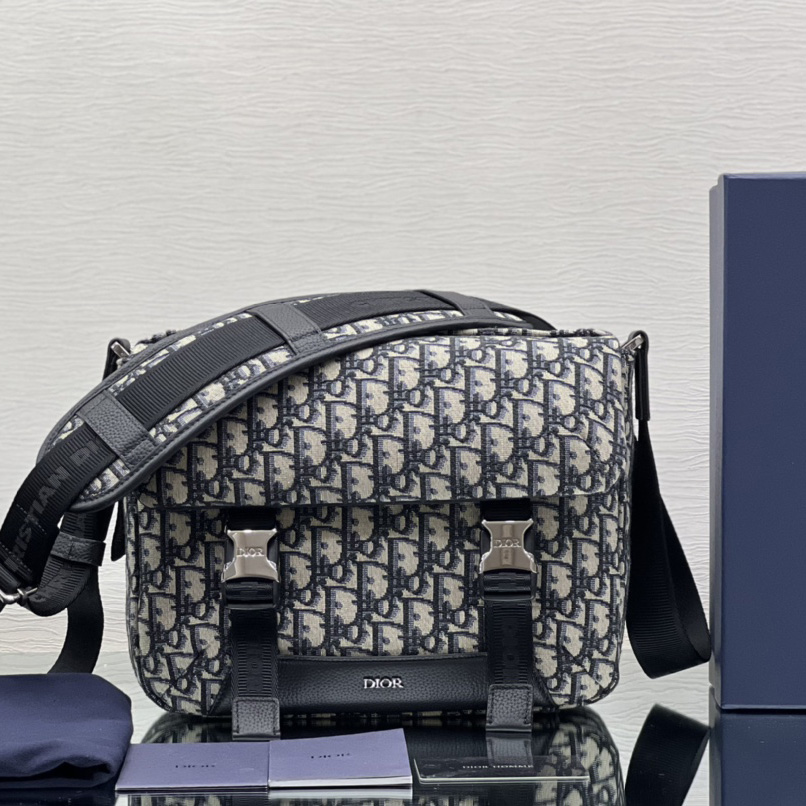 Dior Explorer Messenger Bag - DopestKickz