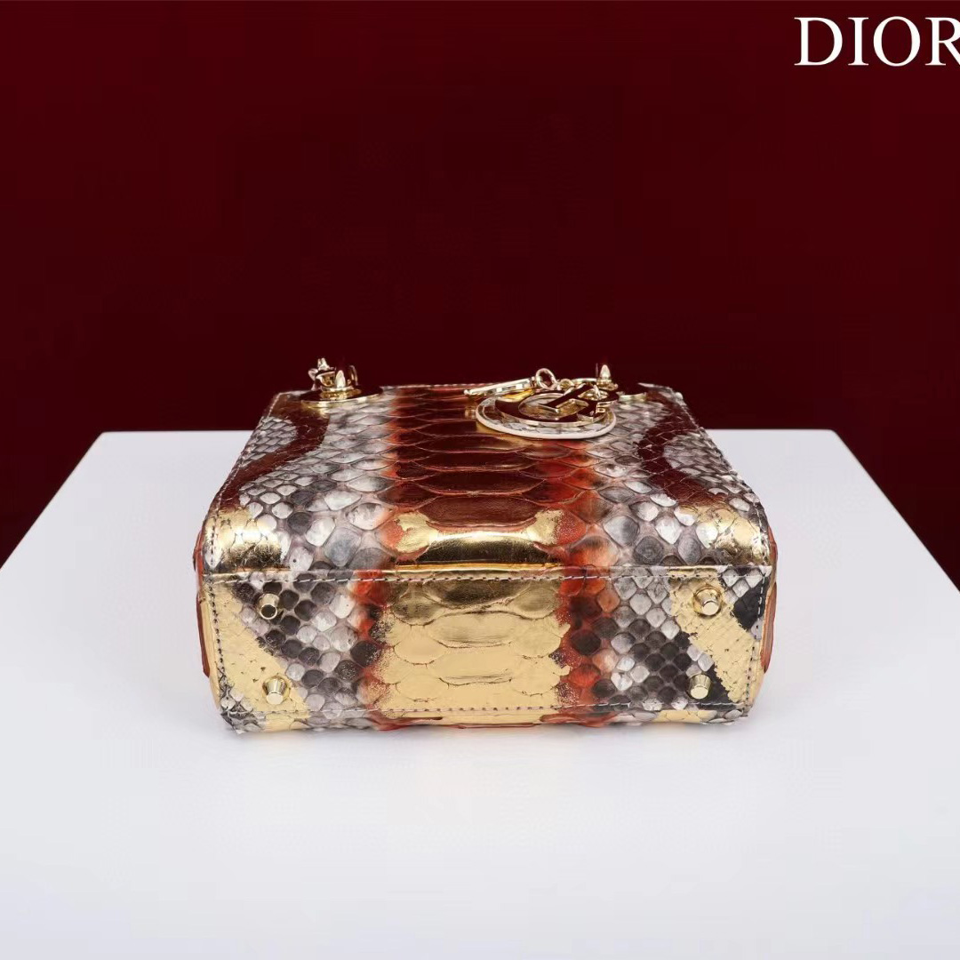 Dior Lady Dior Bag (17-15-7 cm) - DopestKickz