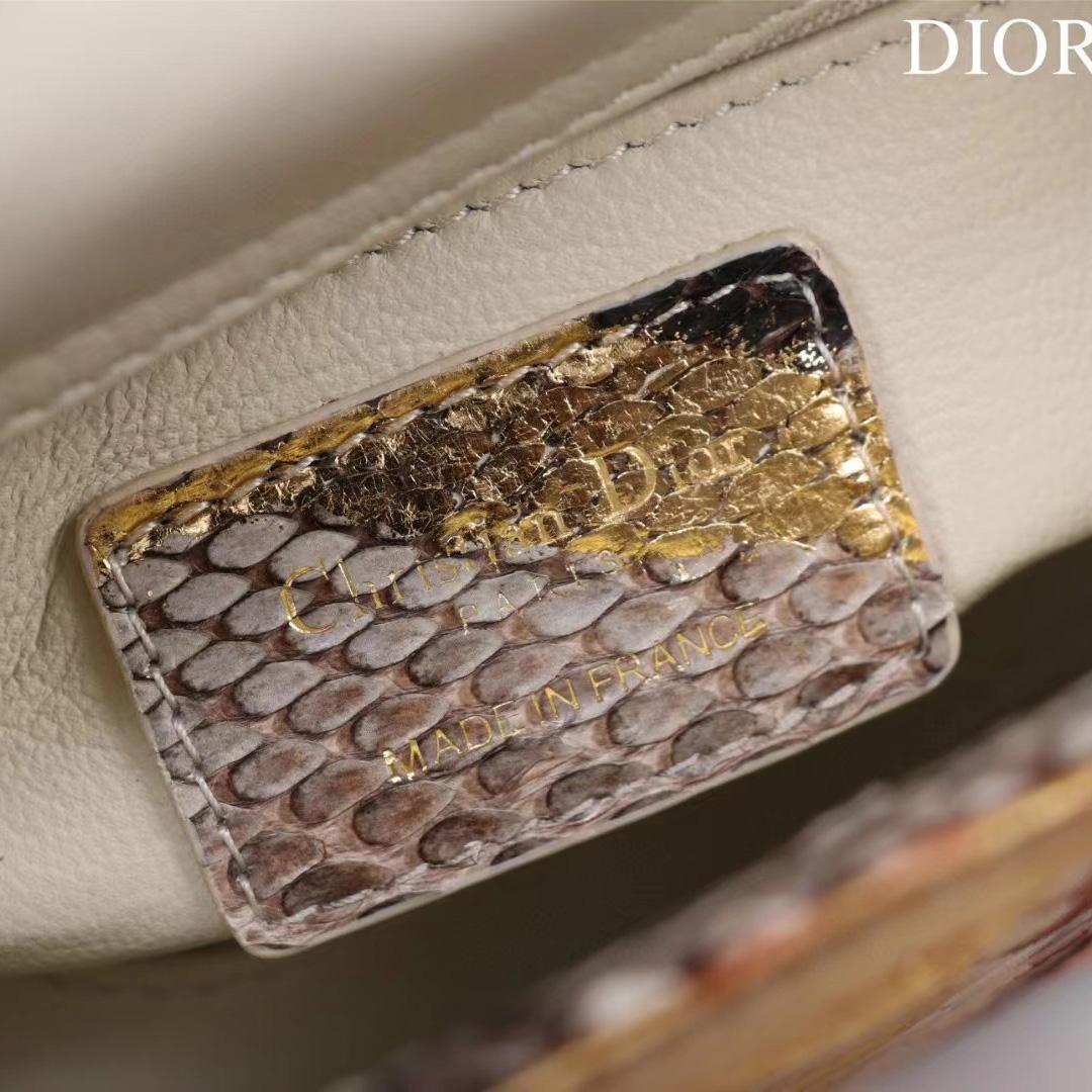 Dior Lady Dior Bag (17-15-7 cm) - DopestKickz