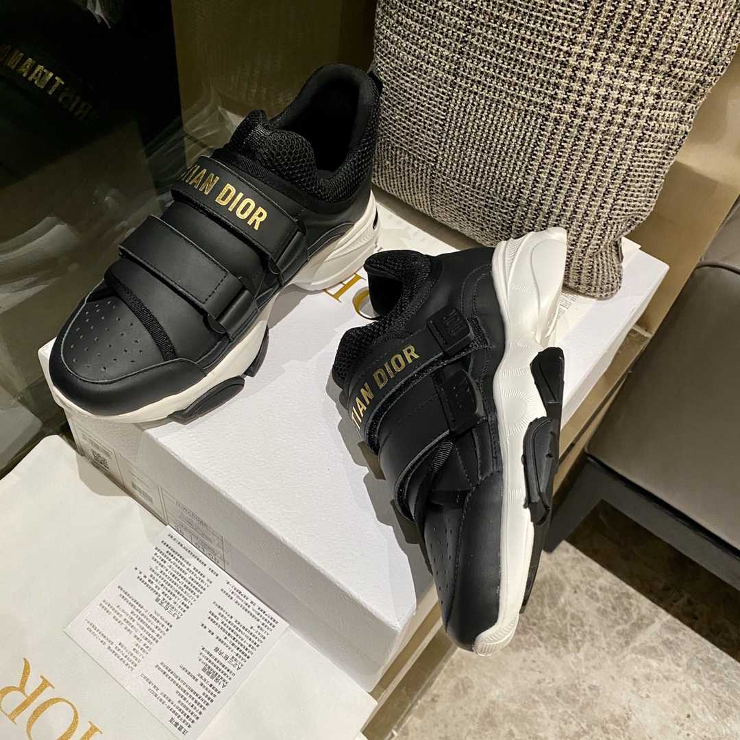 Dior D-Wander Sneaker - DopestKickz