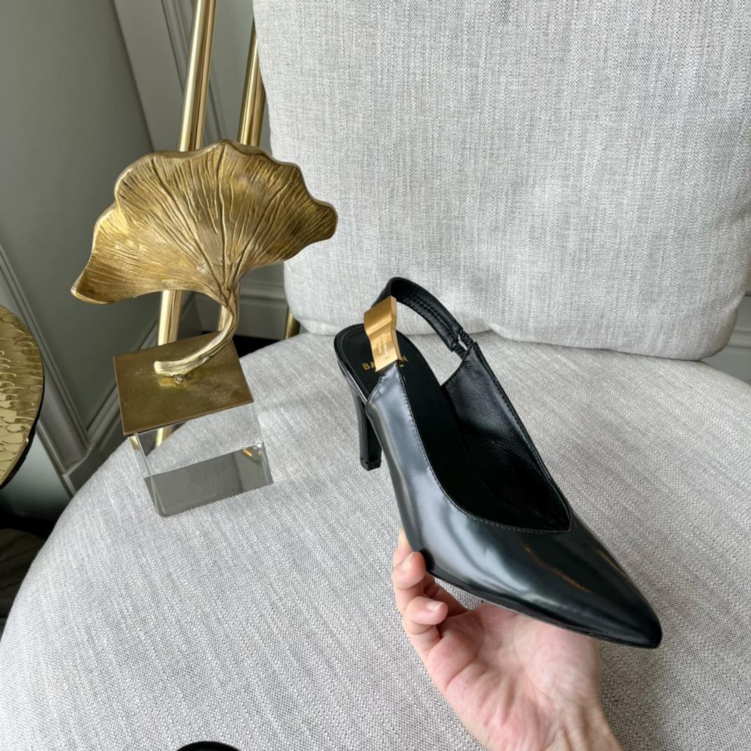 Balmain Tara Leather Pumps - DopestKickz