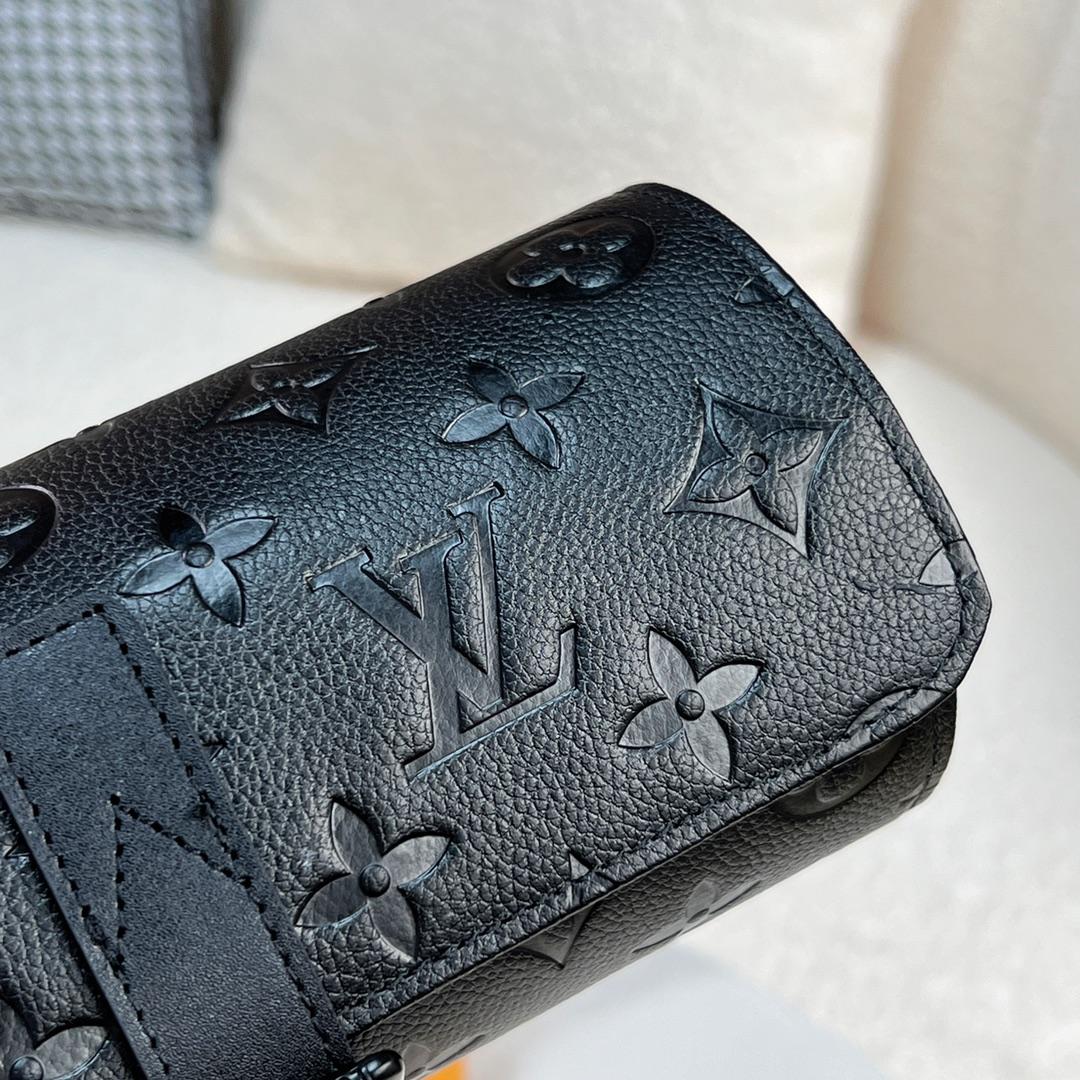 Louis Vuitton Etui 3 Montres    M10147 - DopestKickz