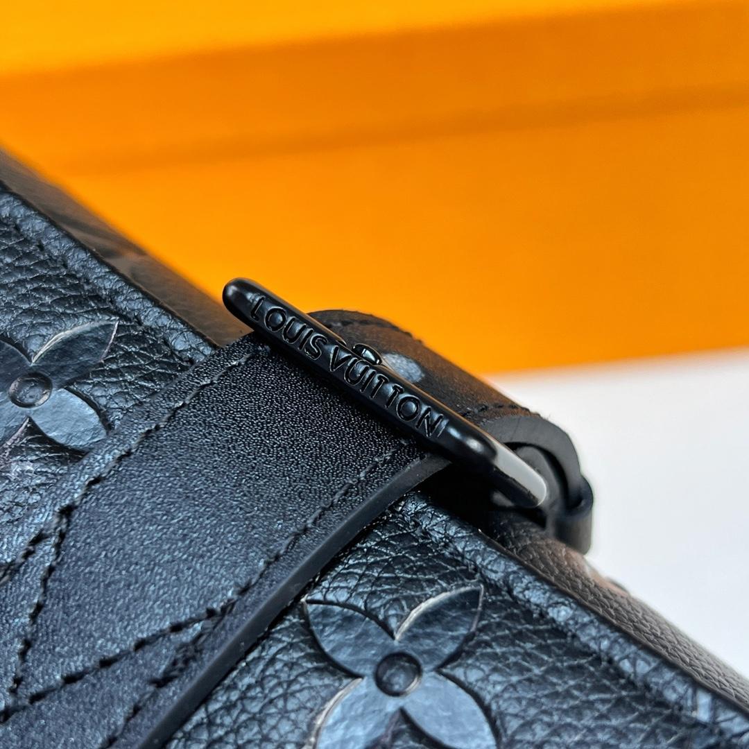 Louis Vuitton Etui 3 Montres    M10147 - DopestKickz