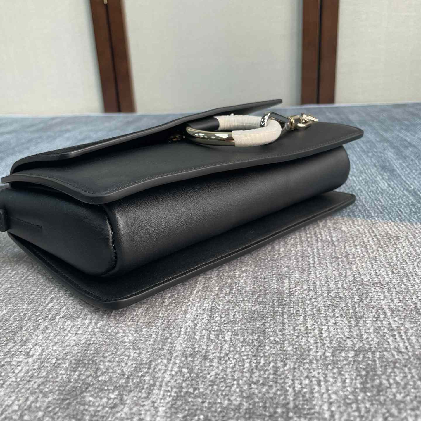 Chloe Faye Wallet On Strap(24-15-7cm) - DopestKickz