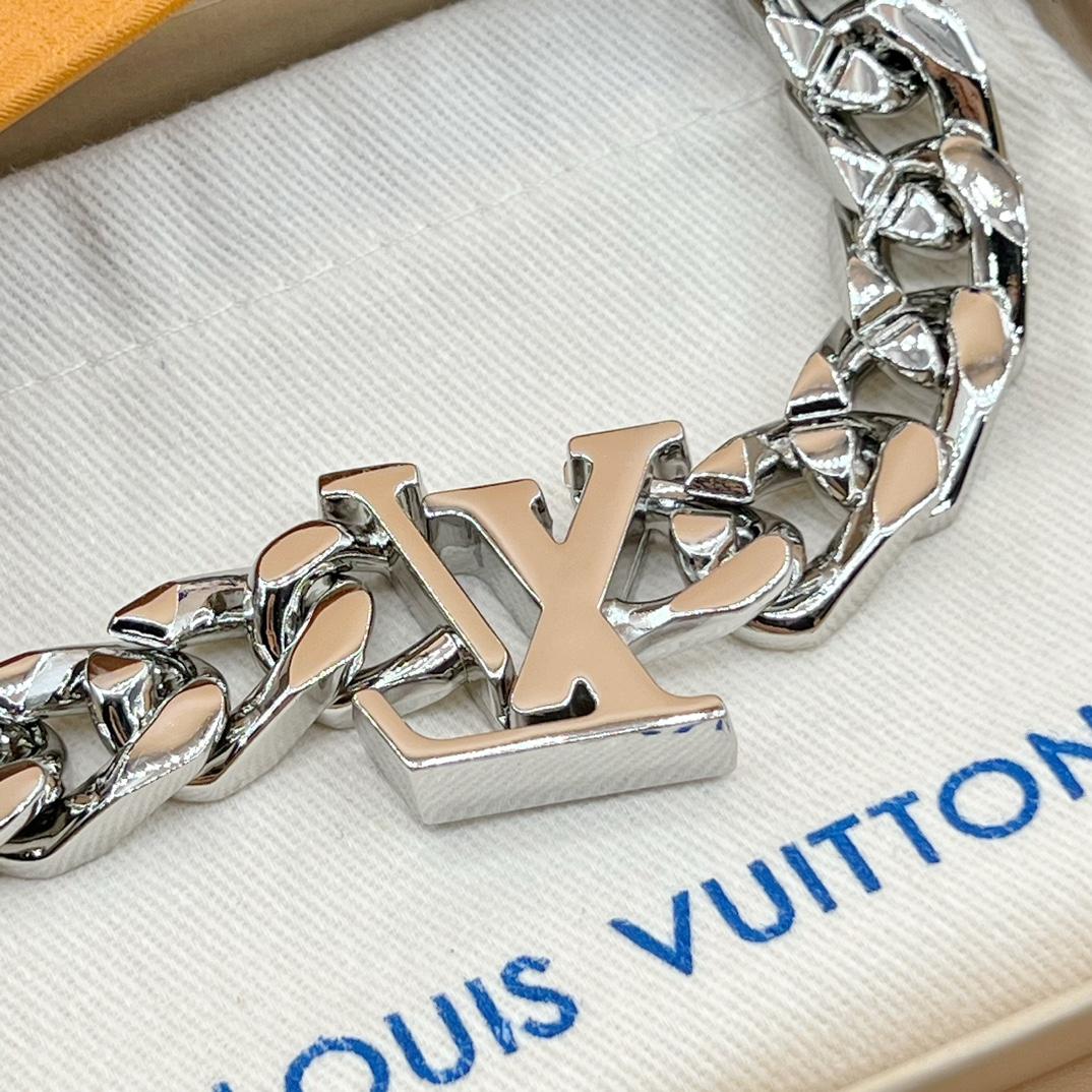Louis Vuitton LV Chain Necklace    M00907 - DopestKickz