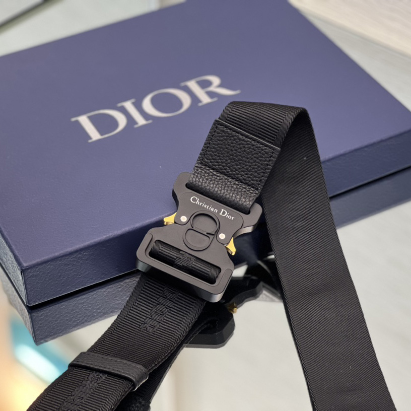 Dior Saddle Bag - DopestKickz