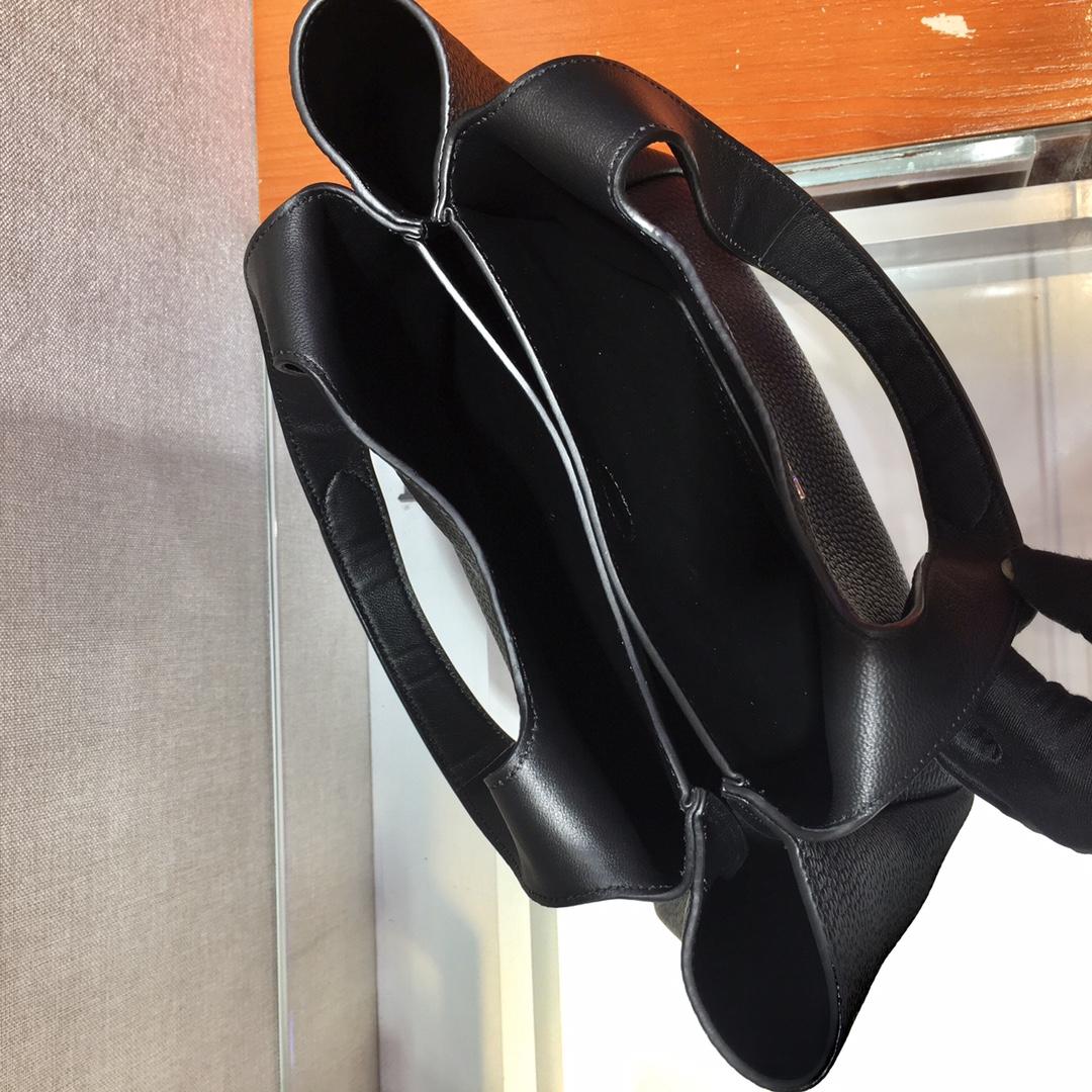 Prada Leather Tote - DopestKickz