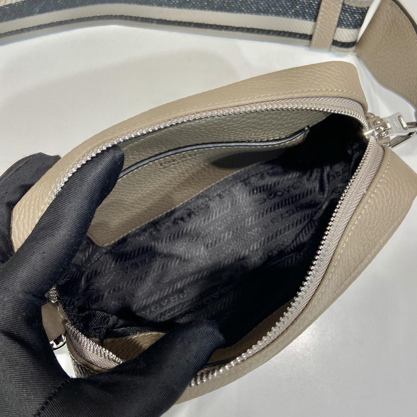 Prada Small Leather Bag - DopestKickz
