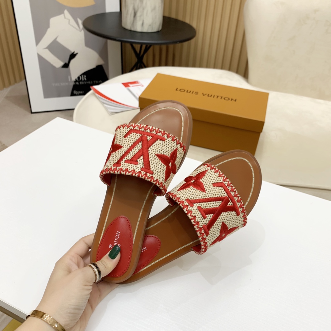 Louis Vuitton Lock It Flat Mule - DopestKickz