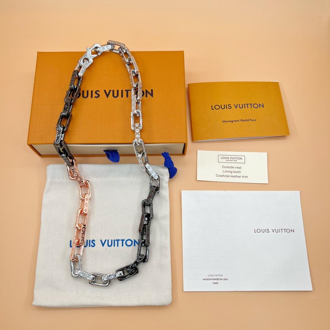 Louis Vuitton Monogram Chain Necklace    M01190 - DopestKickz