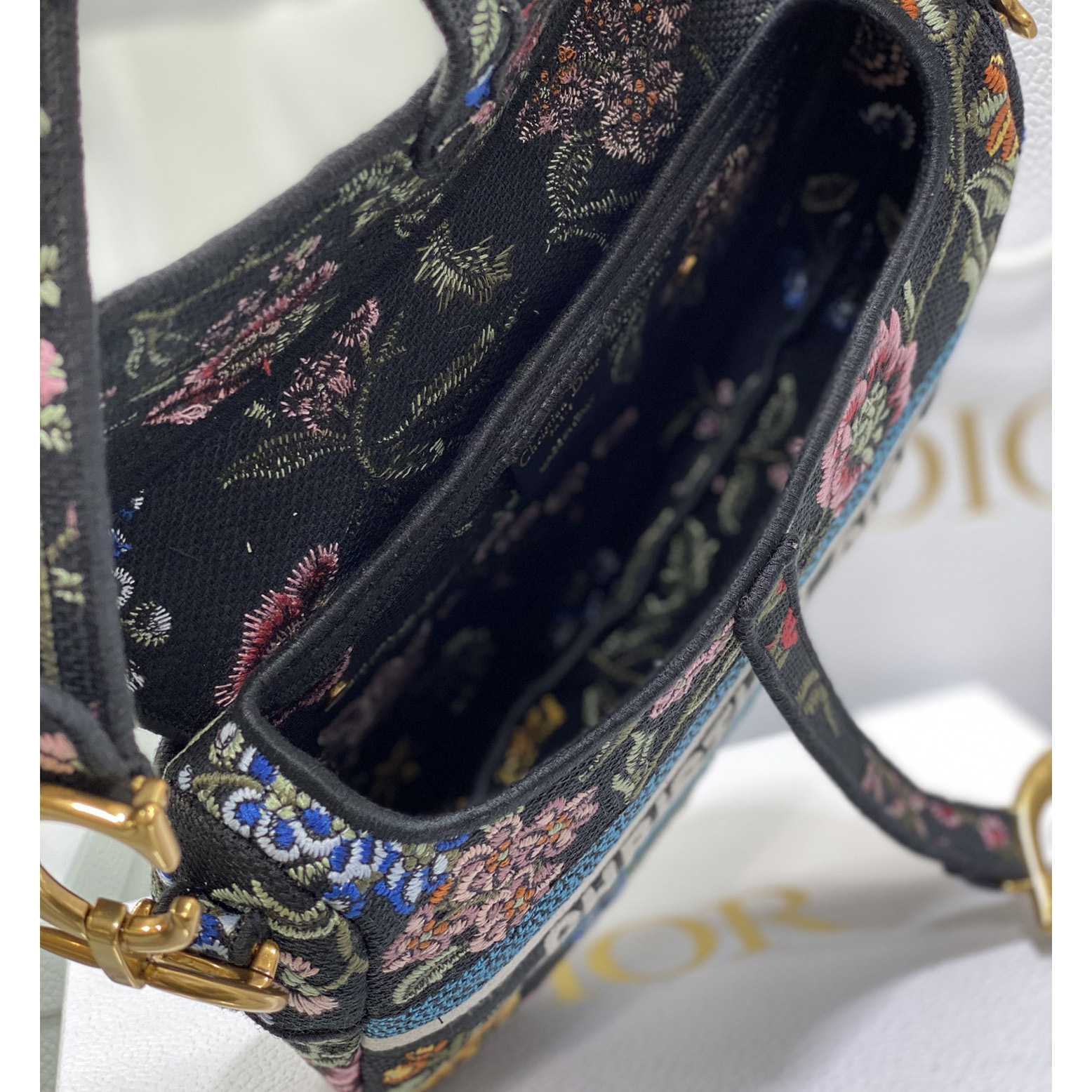 Dior Saddle Bag  - DopestKickz