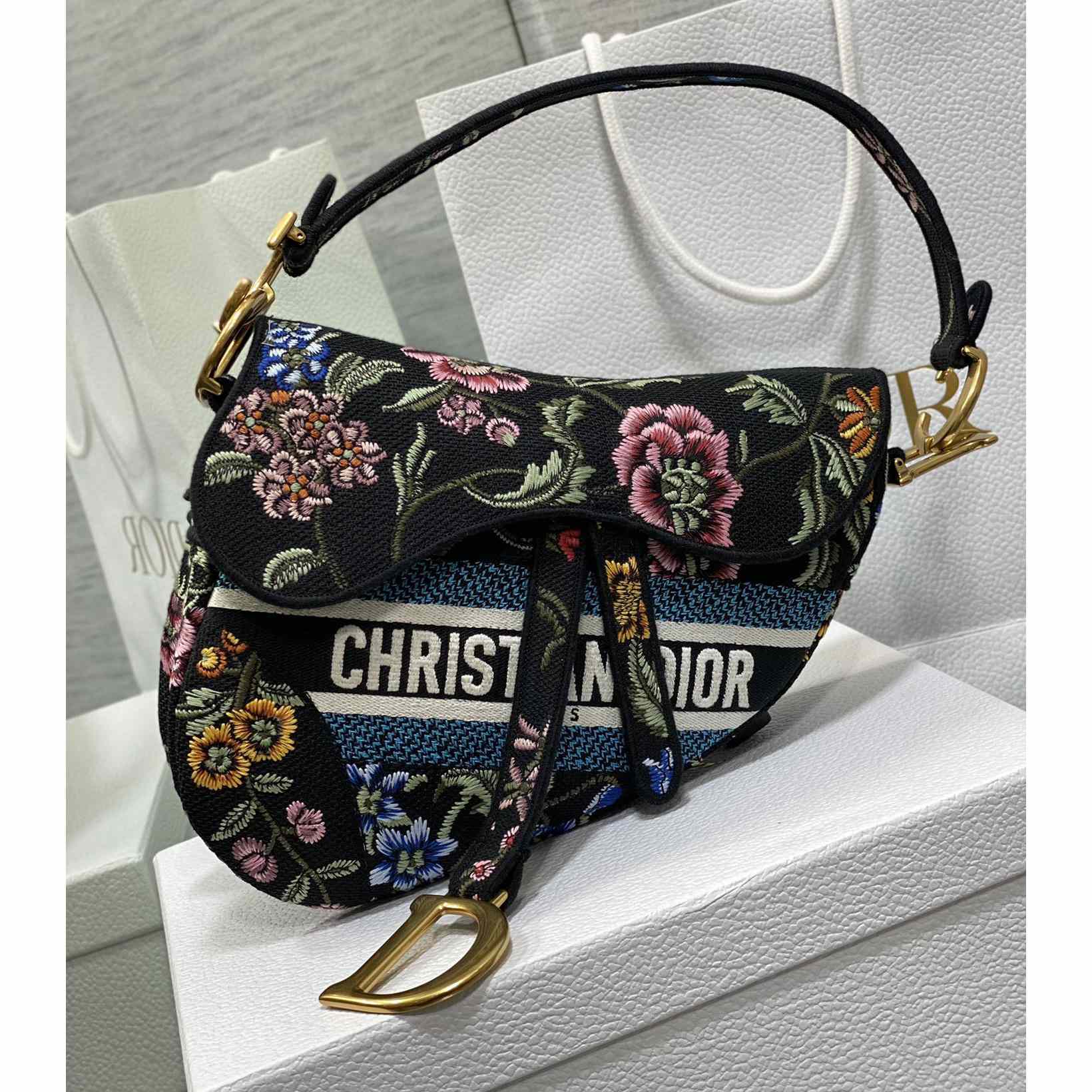 Dior Saddle Bag  - DopestKickz