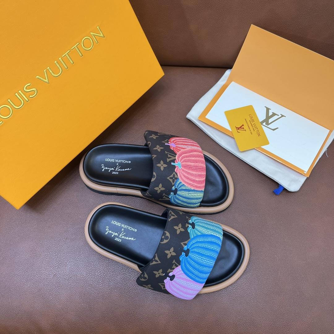 Louis Vuitton LV x YK Pool Pillow Flat Comfort Mule   1ABD8Y - DopestKickz