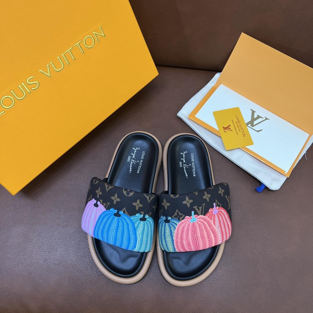 Louis Vuitton LV x YK Pool Pillow Flat Comfort Mule   1ABD8Y - DopestKickz