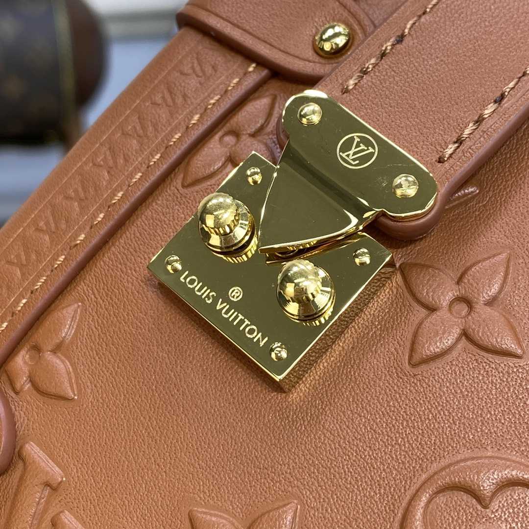 Louis Vuitton Side Trunk (21x14x6cm)  M21741 - DopestKickz