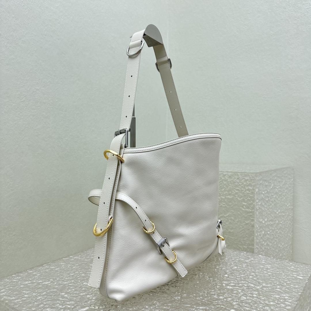 Givenchy Medium Voyou Bag In Leather(32-37-6.5cm) - DopestKickz