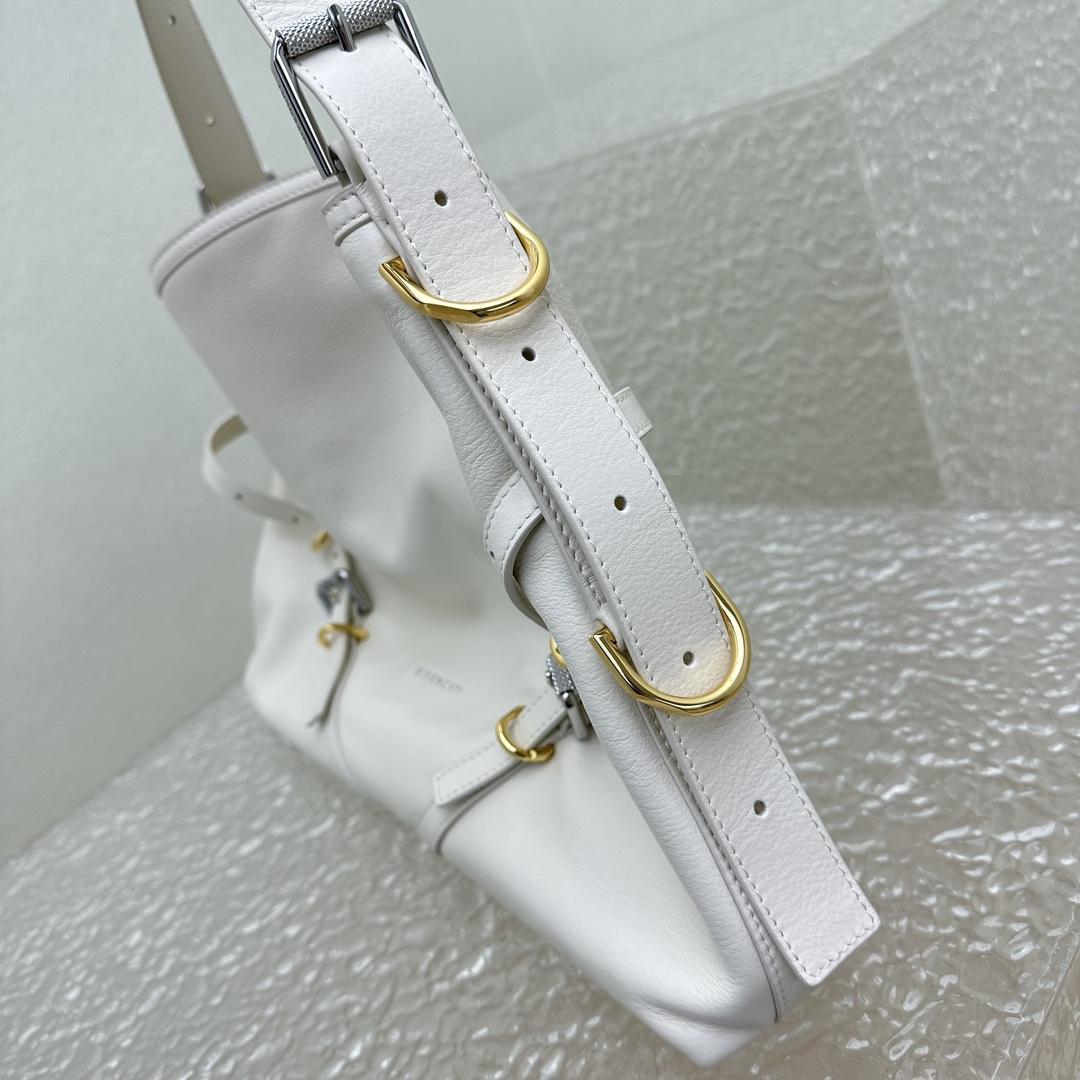 Givenchy Medium Voyou Bag In Leather(32-37-6.5cm) - DopestKickz