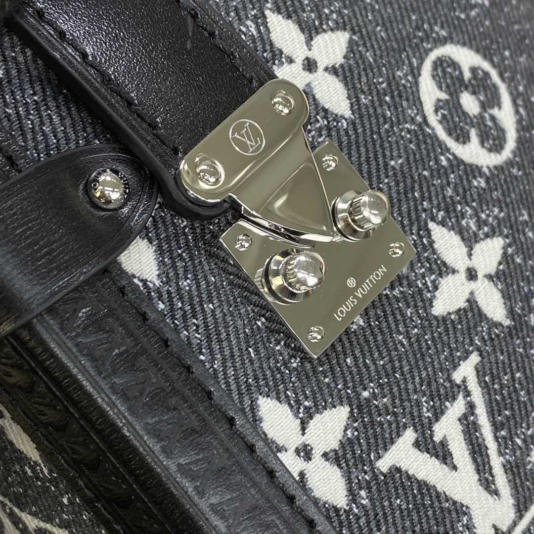 Louis Vuitton Side Trunk (21x14x6cm)  M21460 - DopestKickz