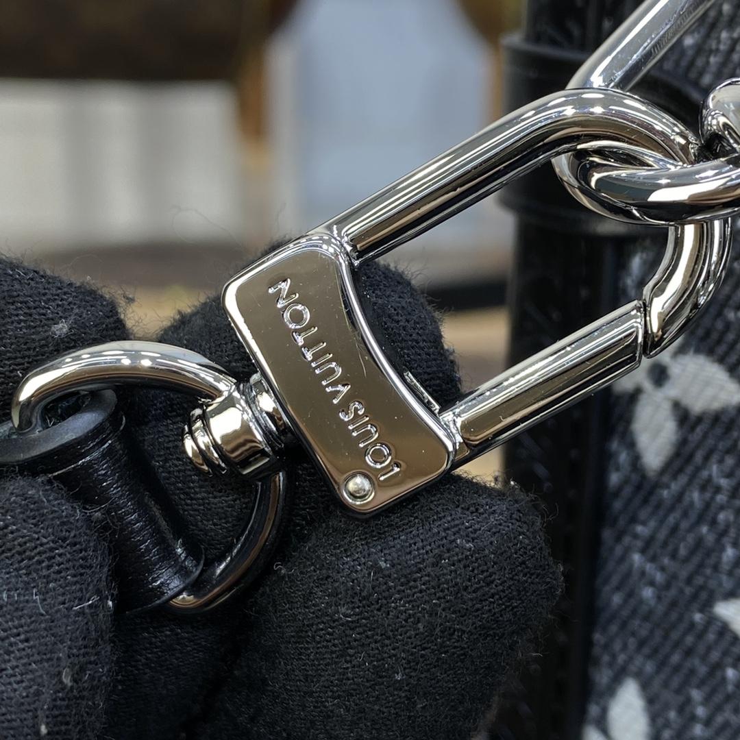 Louis Vuitton Side Trunk (21x14x6cm)  M21460 - DopestKickz