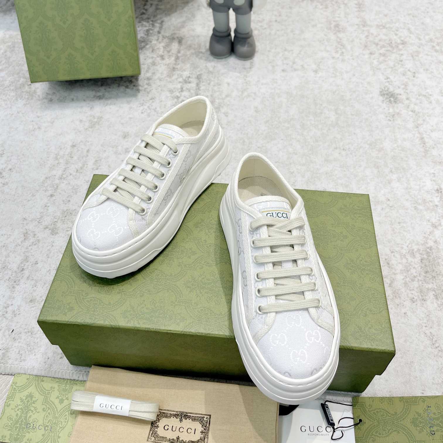 Gucci Women's GG Sneaker - DopestKickz