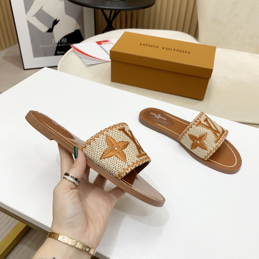 Louis Vuitton Lock It Flat Mule - DopestKickz