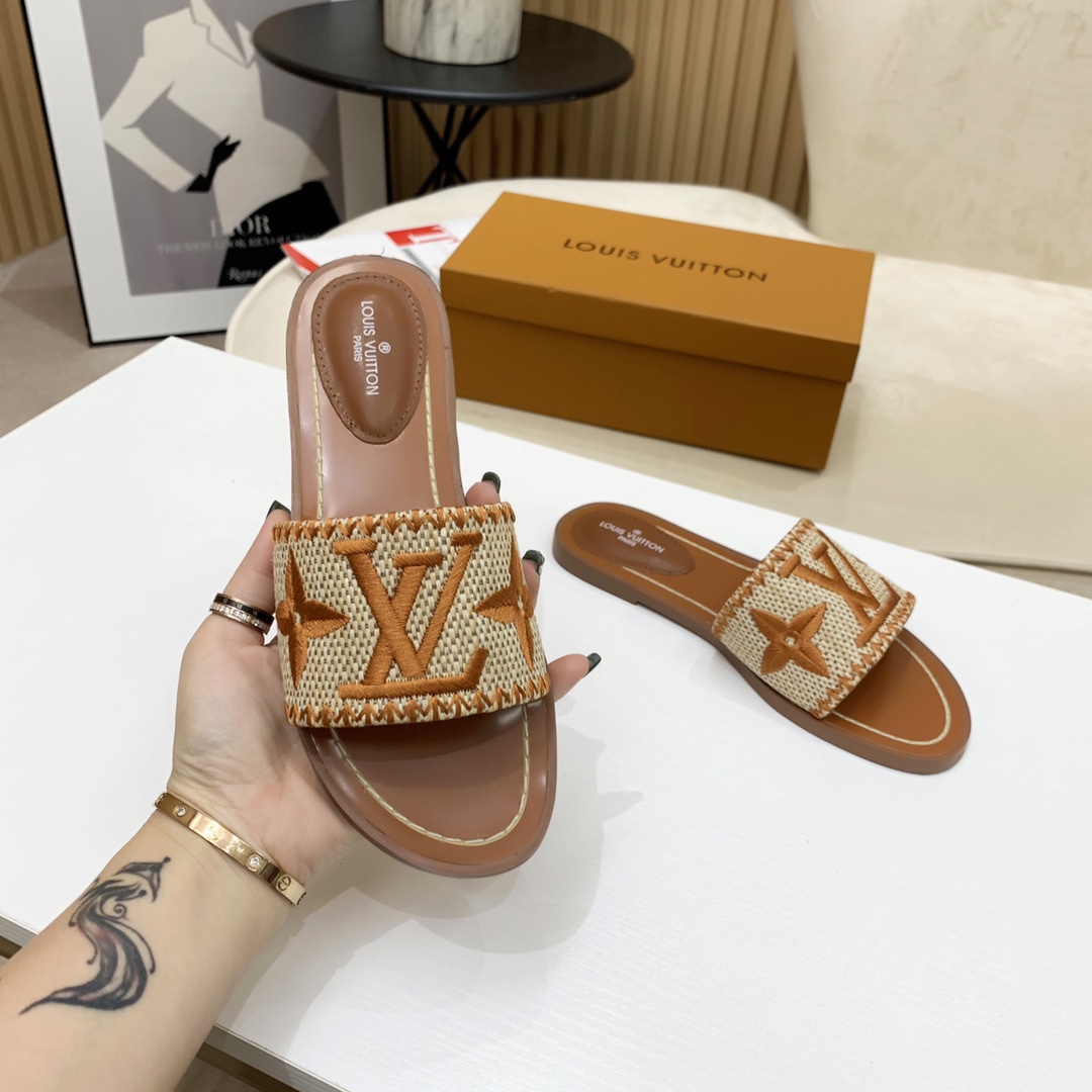 Louis Vuitton Lock It Flat Mule - DopestKickz