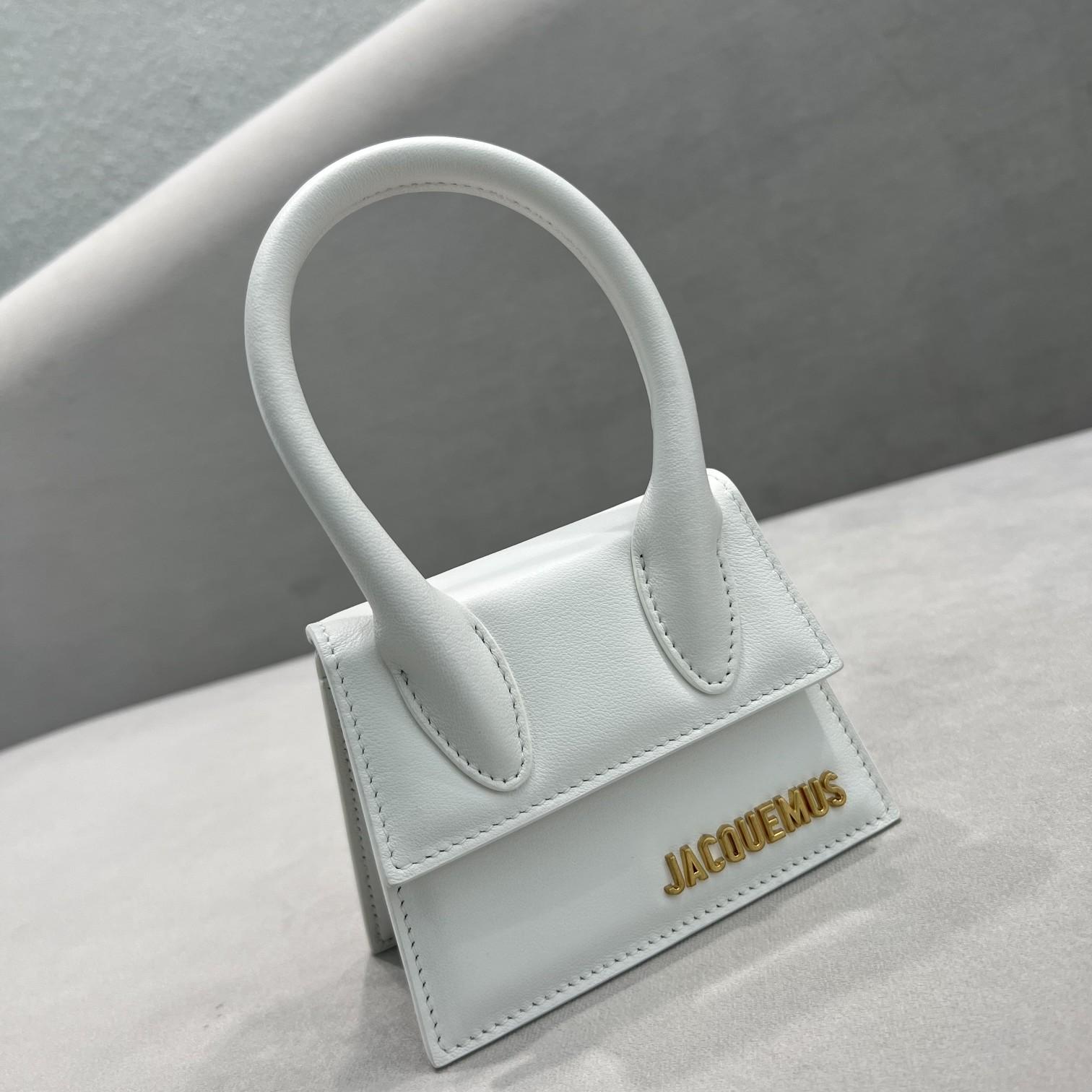 Jacquemus Le Chiquito Signature Leather Mini Handbag(12-8-5cm) - DopestKickz