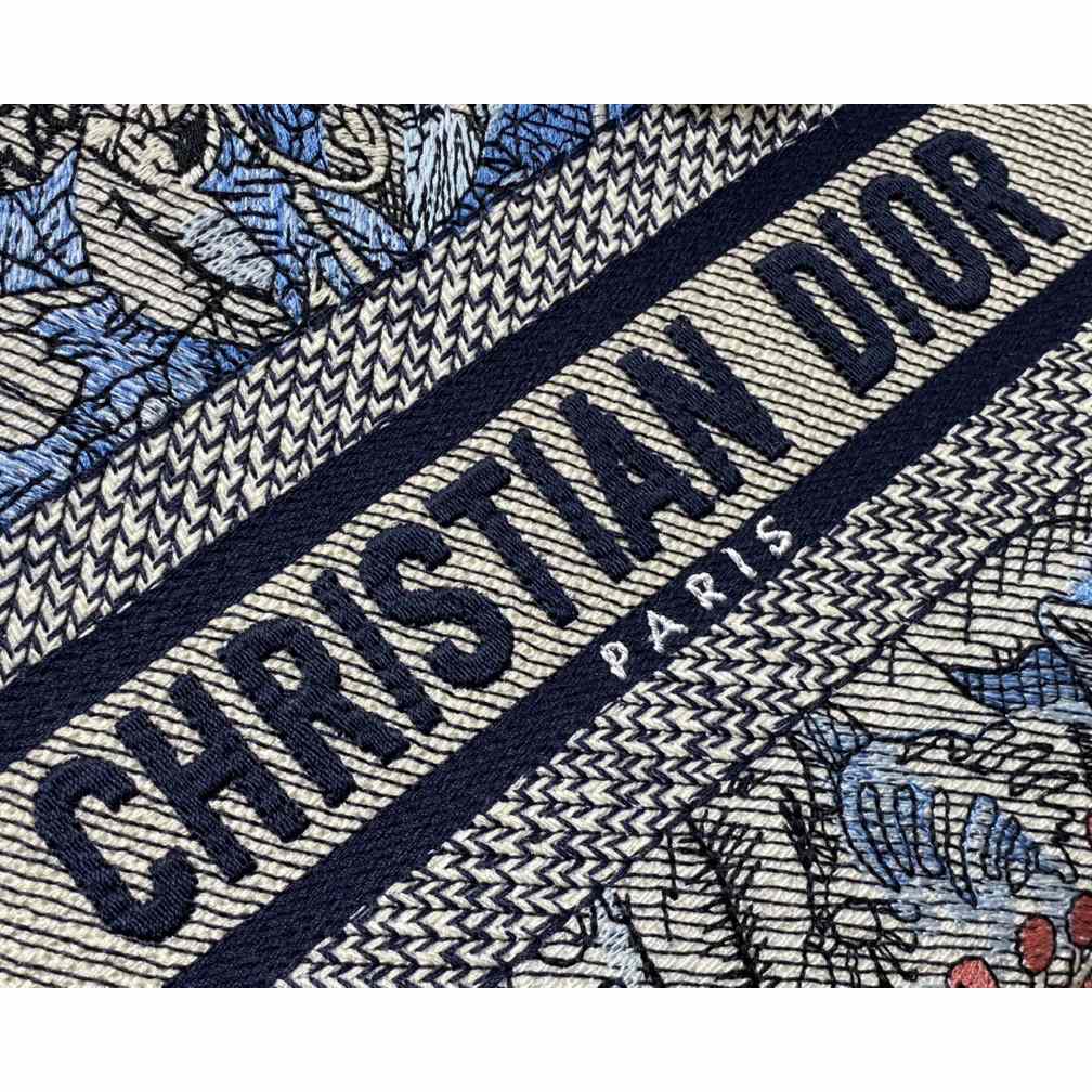 Dior Medium Lady D-lite Bag - DopestKickz