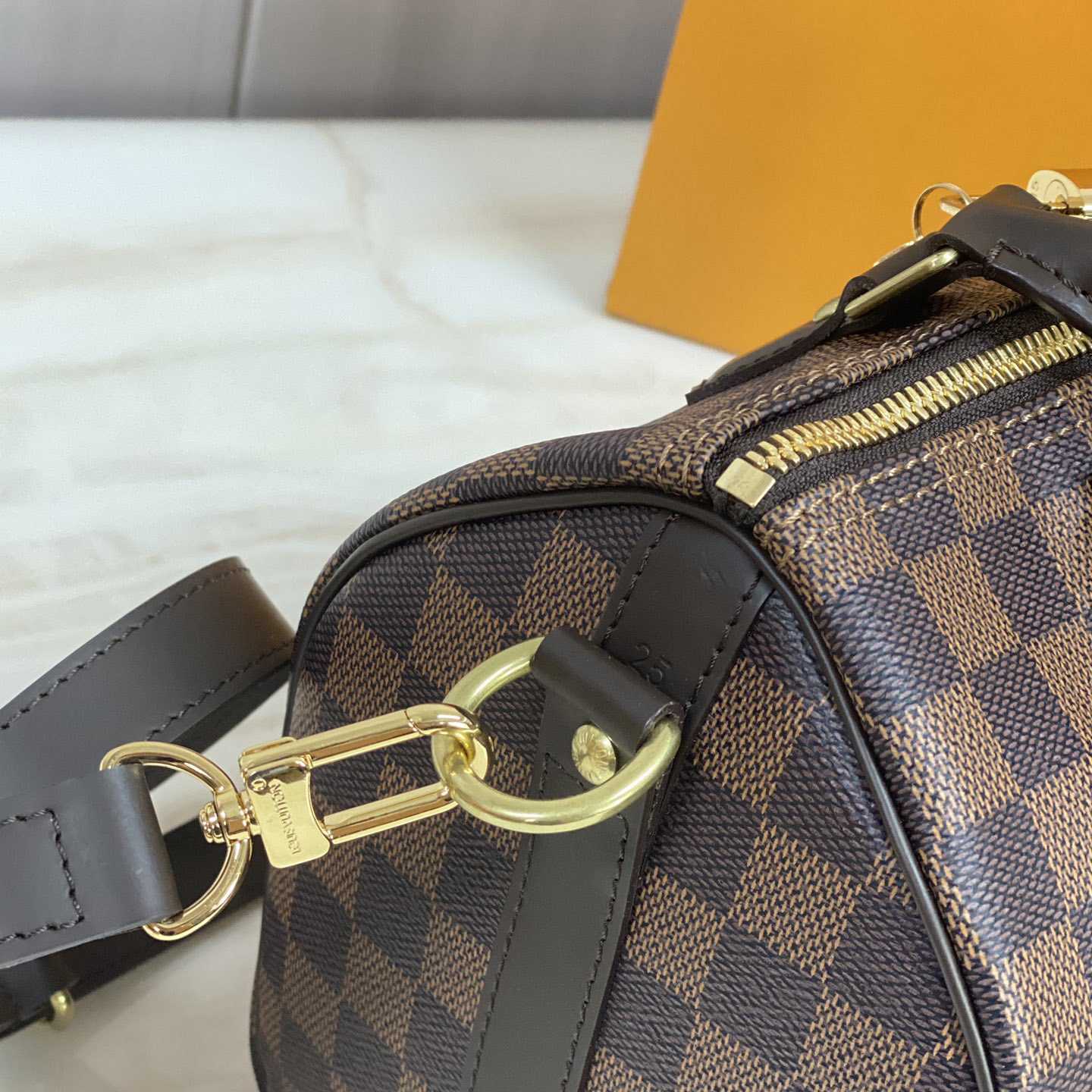 Louis Vuitton Speedy Bandouliere Bag Damier 25 - DopestKickz
