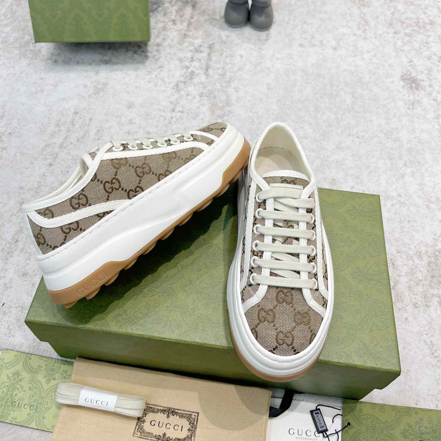 Gucci Women's GG Sneaker - DopestKickz