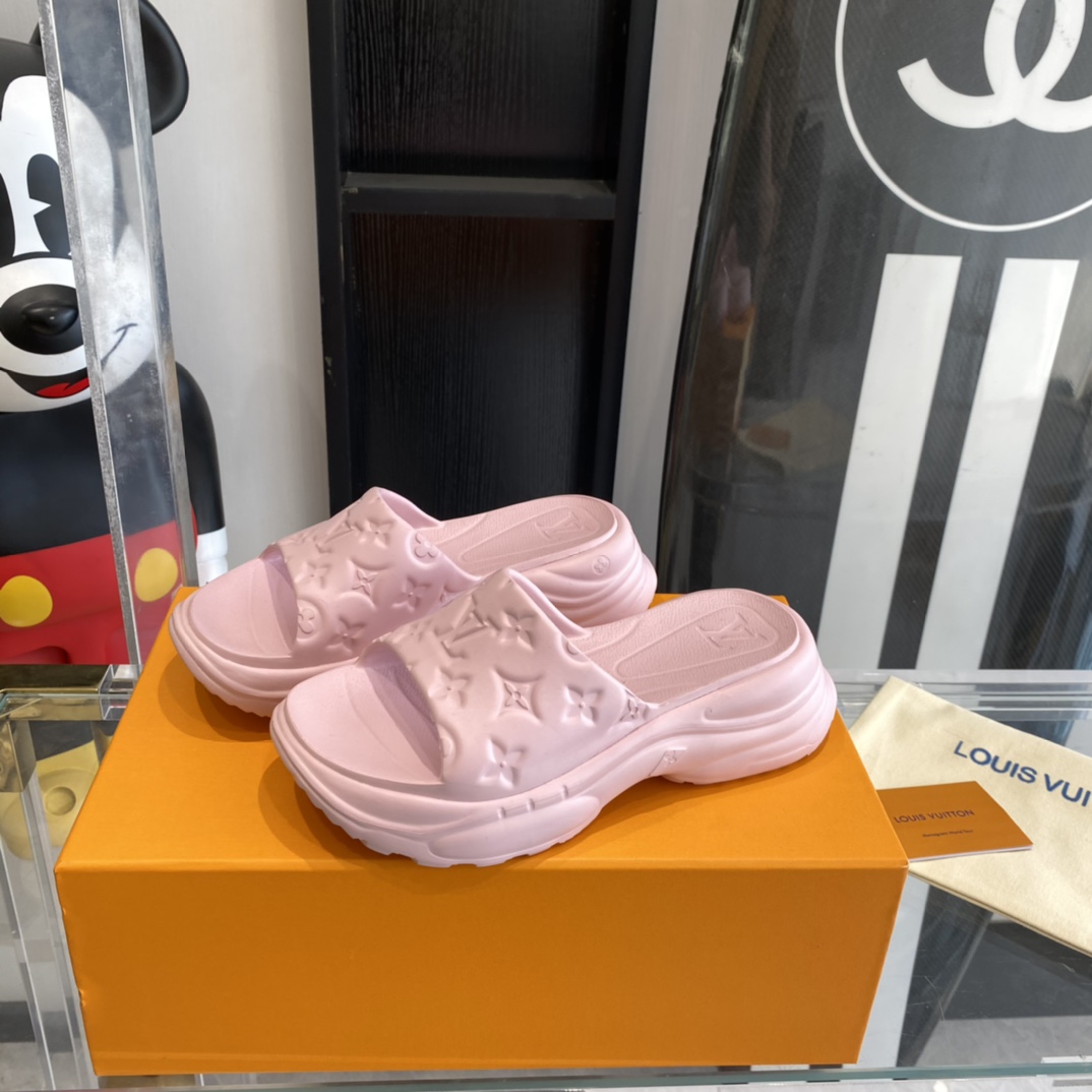 Louis Vuitton Pool 55 Flat Comfort Mule - DopestKickz