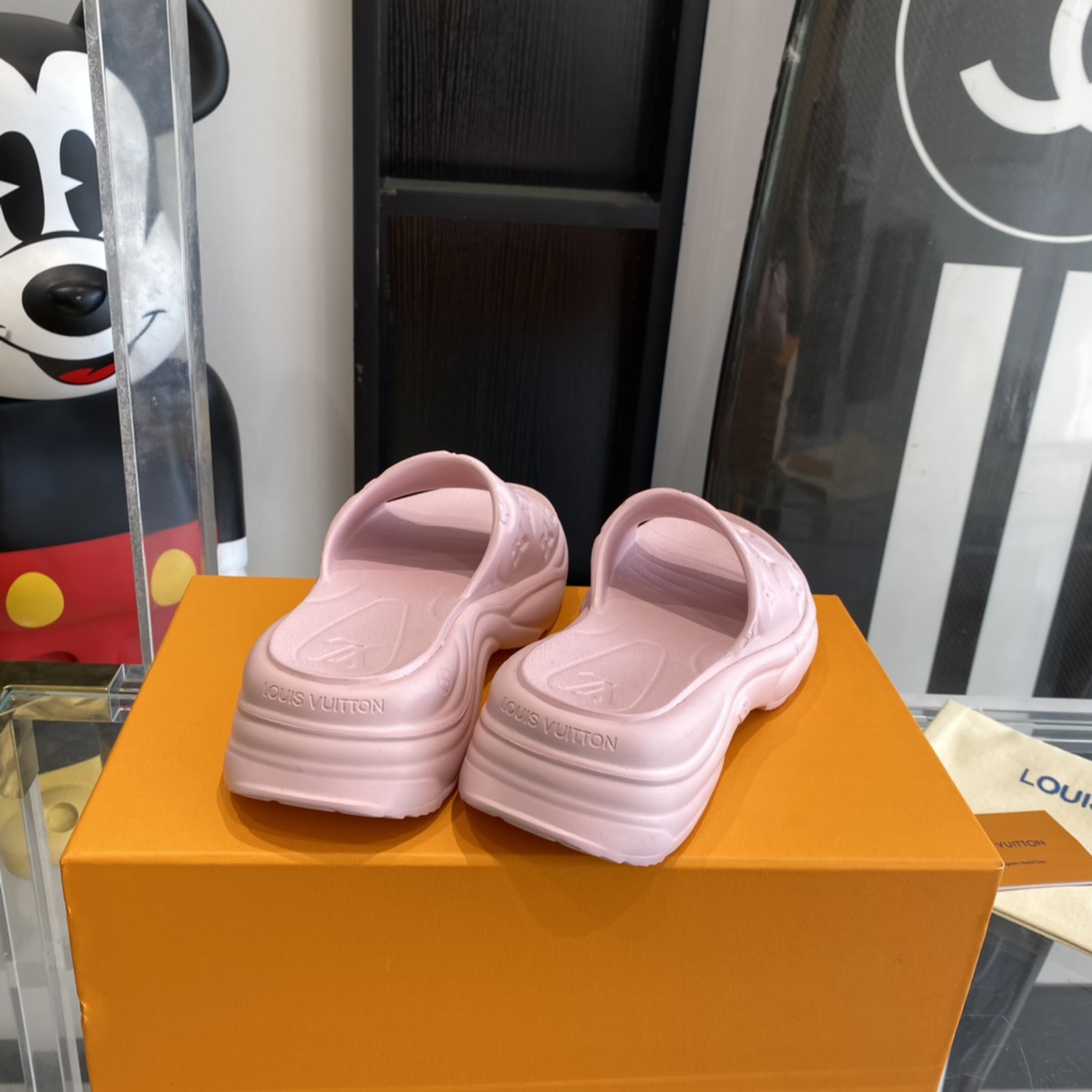 Louis Vuitton Pool 55 Flat Comfort Mule - DopestKickz