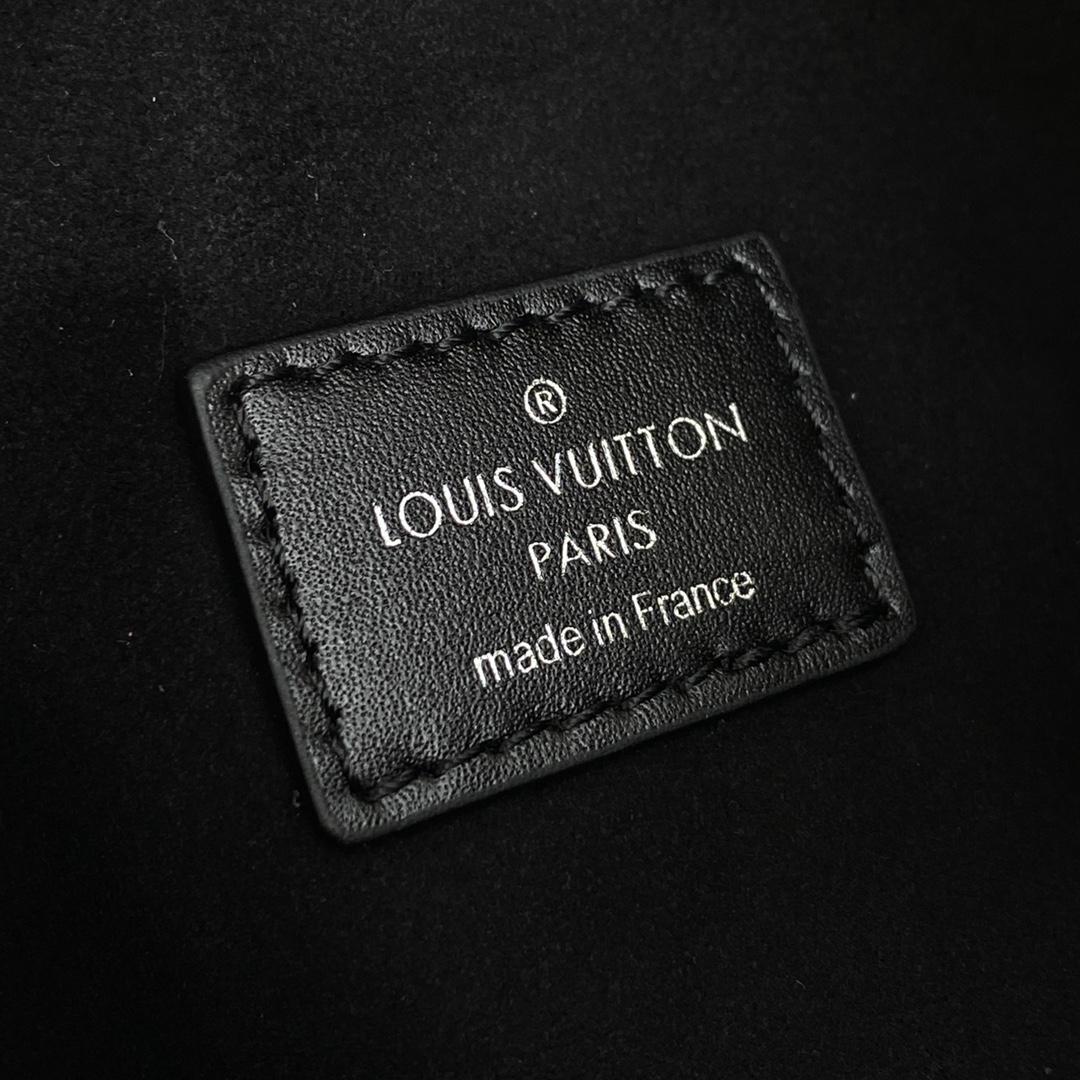 Louis Vuitton Side Trunk (21x14x6cm)  M21709 - DopestKickz