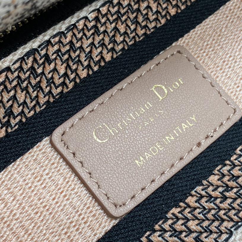 Dior Medium Lady D-lite Bag - DopestKickz