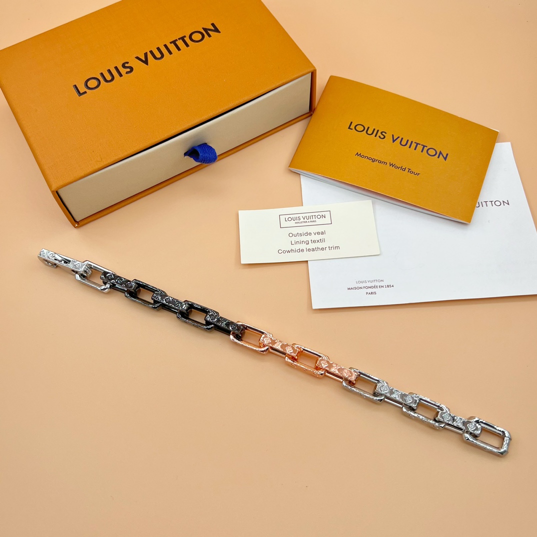 Louis Vuitton Monogram Chain Bracelet    M0998L - DopestKickz