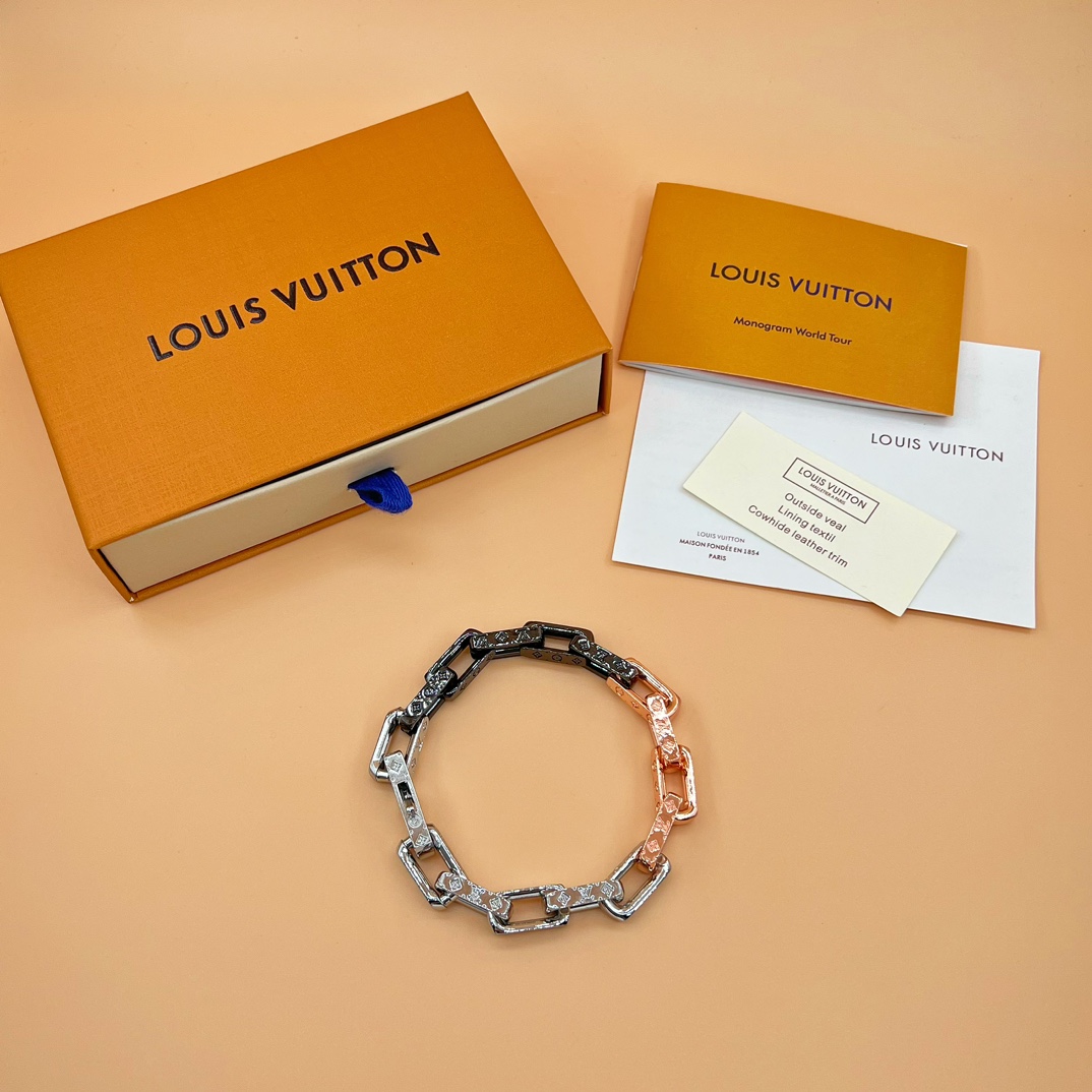 Louis Vuitton Monogram Chain Bracelet    M0998L - DopestKickz