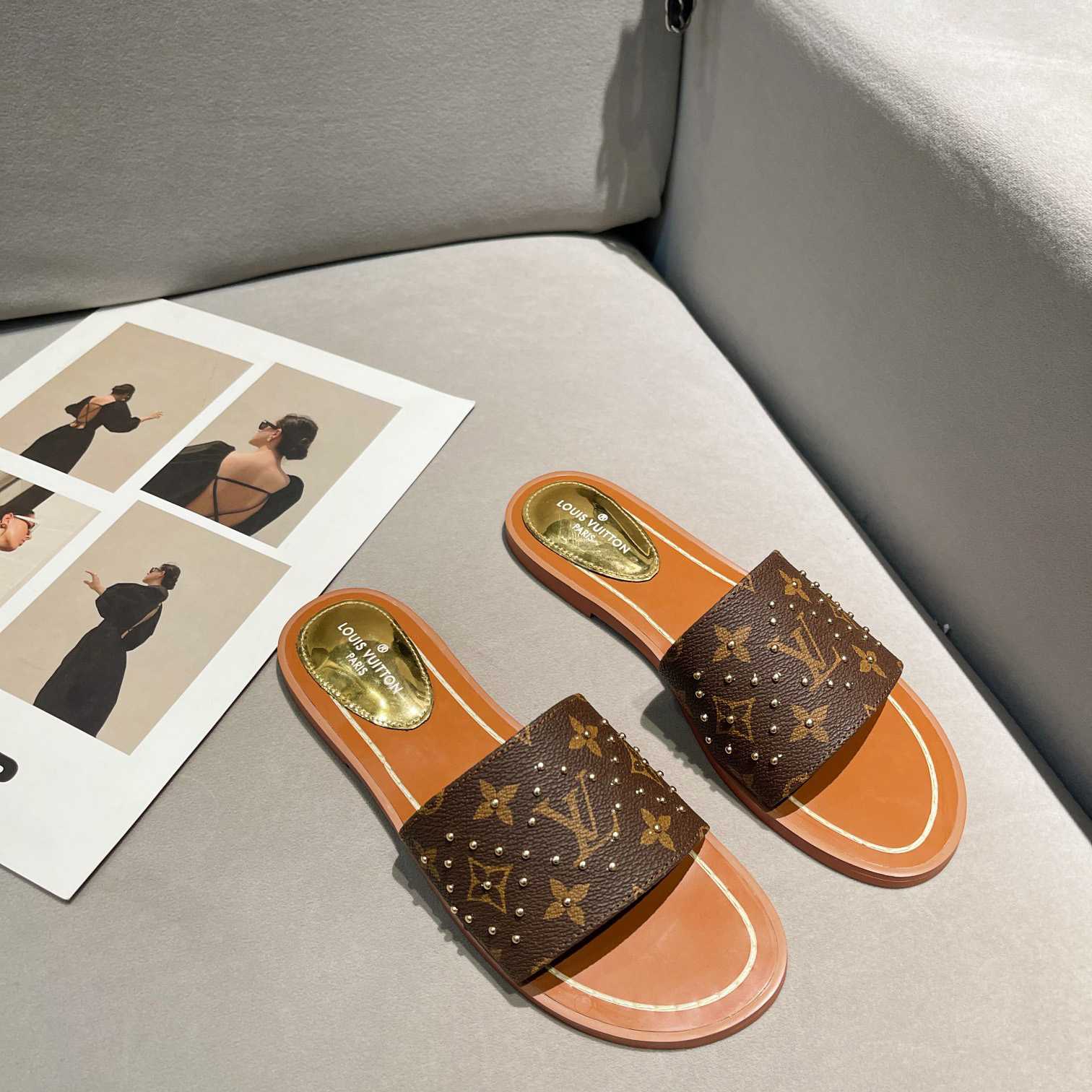 Louis Vuitton Lock It Flat Mule       1AAZYR - DopestKickz