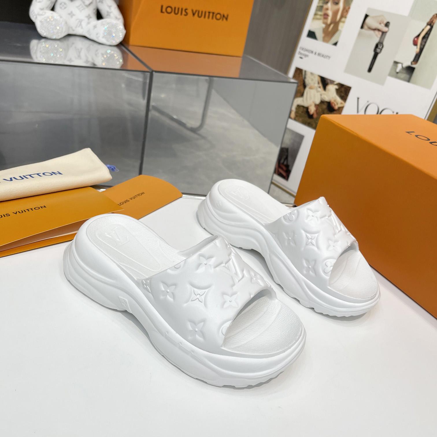 Louis Vuitton Pool 55 Flat Comfort Mule     1AB3FW - DopestKickz