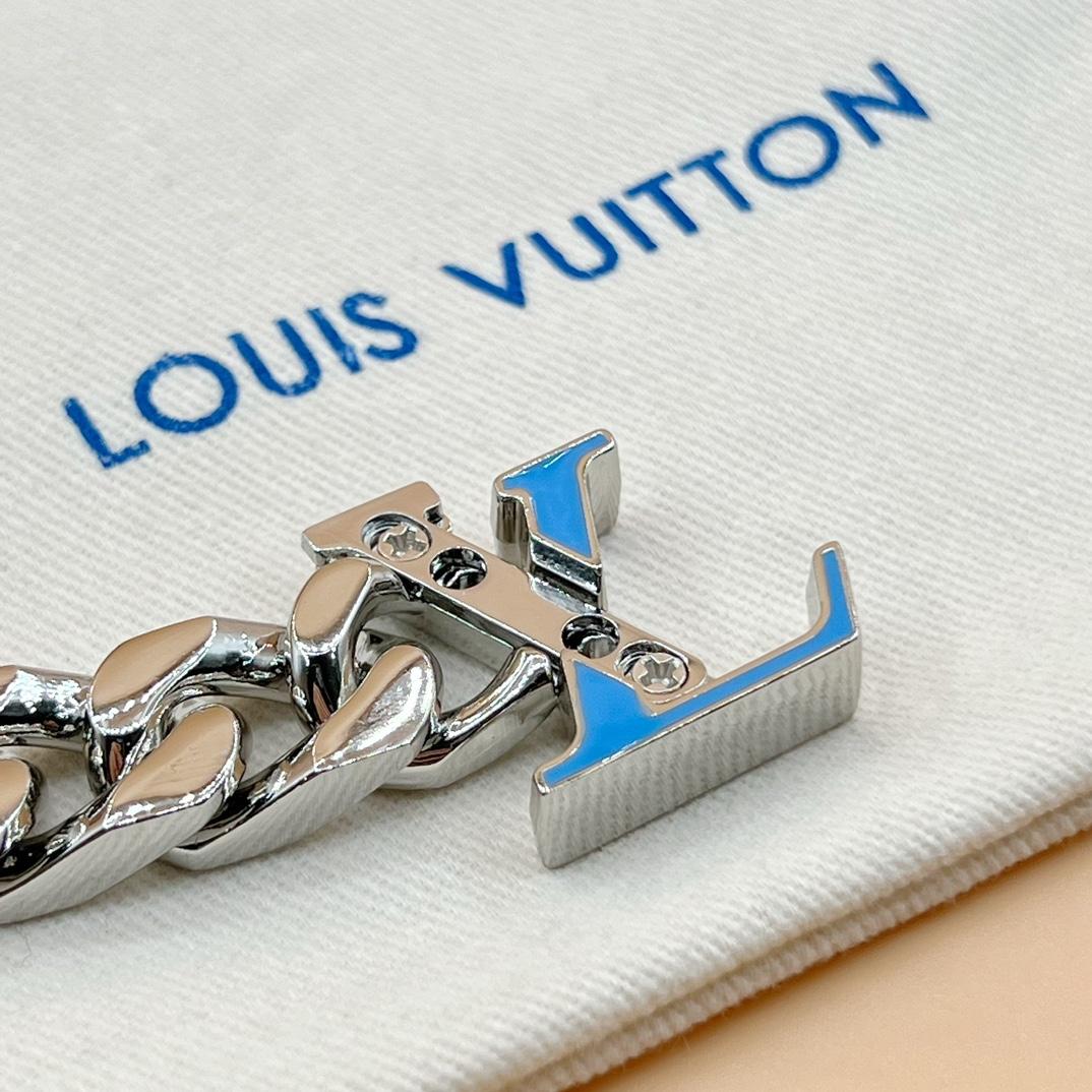Louis Vuitton LV Chain Bracelet   M0919L - DopestKickz