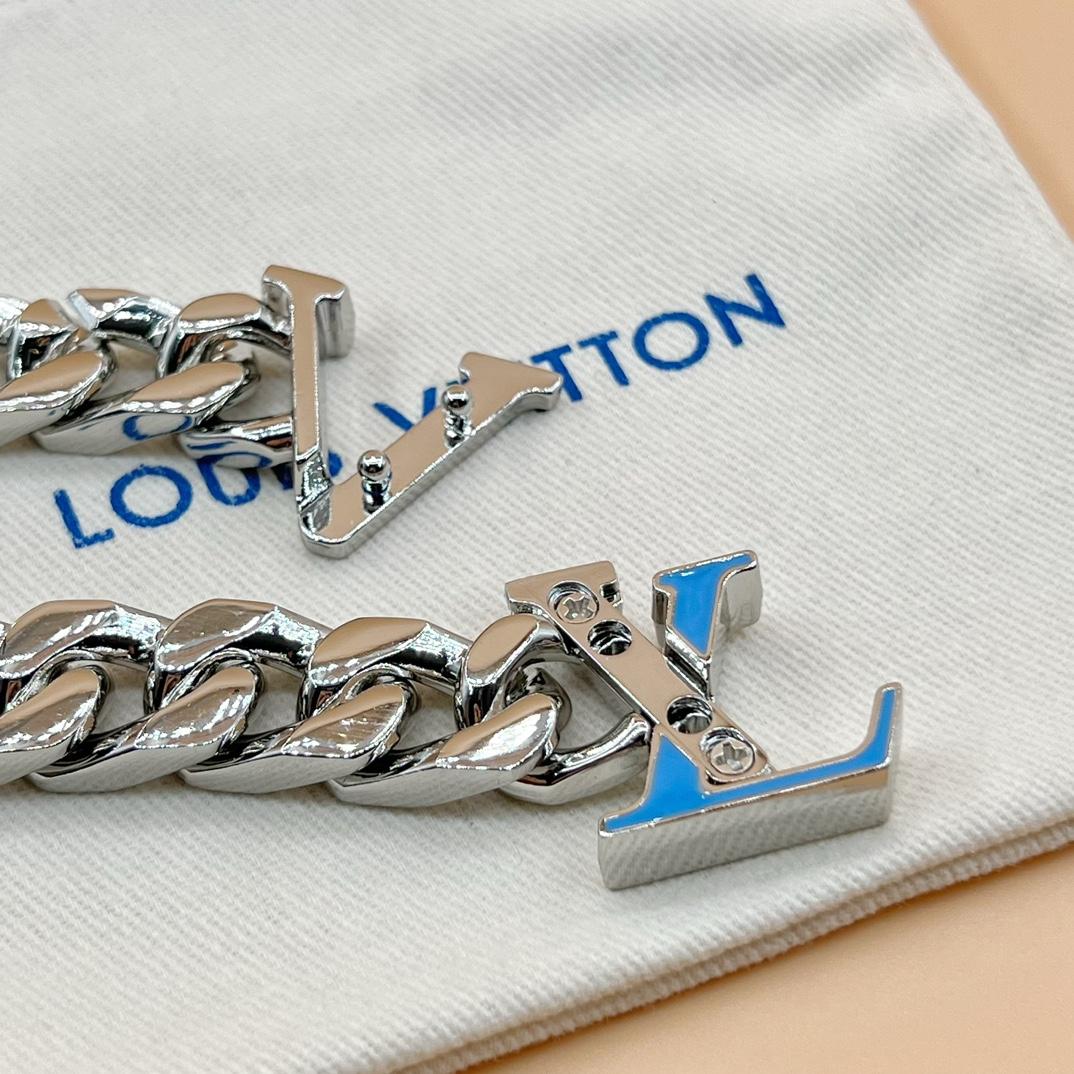 Louis Vuitton LV Chain Bracelet   M0919L - DopestKickz